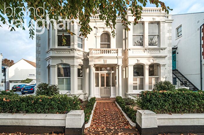 2 Bedroom Flat To Rent In Westbourne Villas, Hove, East Sussex, BN3
