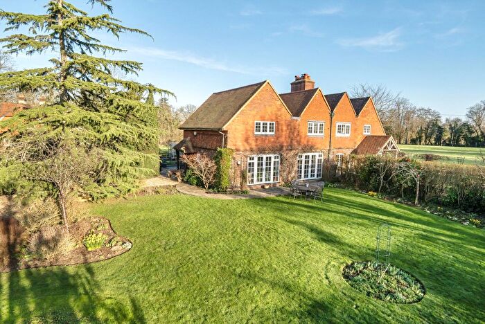 4 Bedroom Semi-Detached House For Sale In North End Farm, Petworth Road, Chiddingfold, GU8