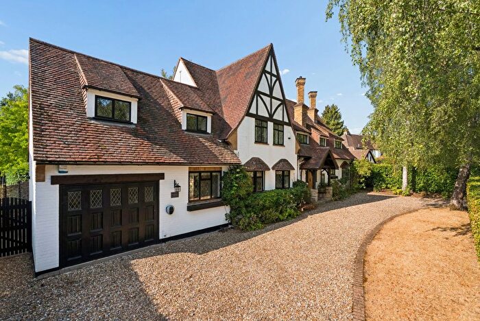 6 Bedroom Detached House For Sale In Bridle Lane, Loudwater, Rickmansworth, WD3
