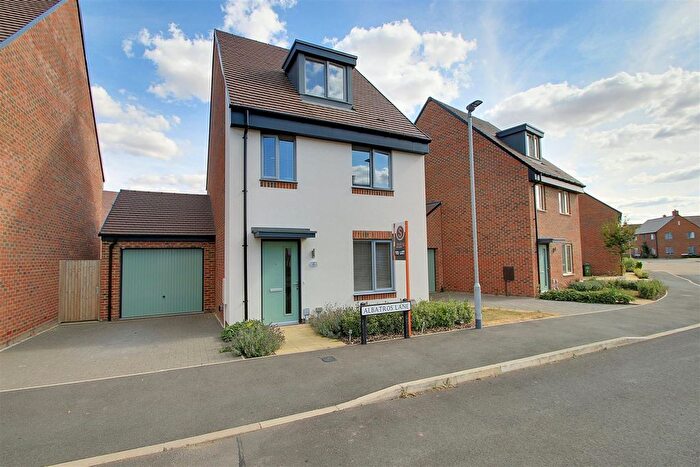 4 Bedroom Property To Rent In Albatros Lane, Weston Turville, Aylesbury, HP22
