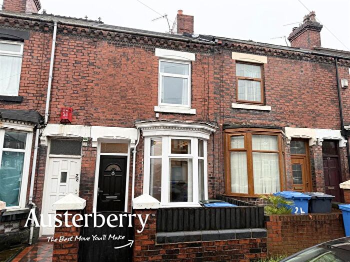 3 Bedroom Terraced House To Rent In Pinnox Street, Stoke-On-Trent, ST6