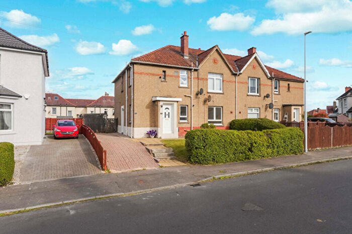 3 Bedroom Flat For Sale In Redpath Drive, Glasgow, G52