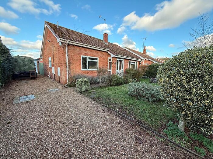 3 Bedroom Detached Bungalow For Sale In Birch Close, Snettisham, PE31