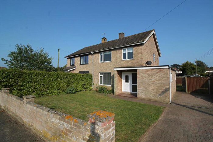 3 Bedroom Semi-Detached House To Rent In Orford, IP12