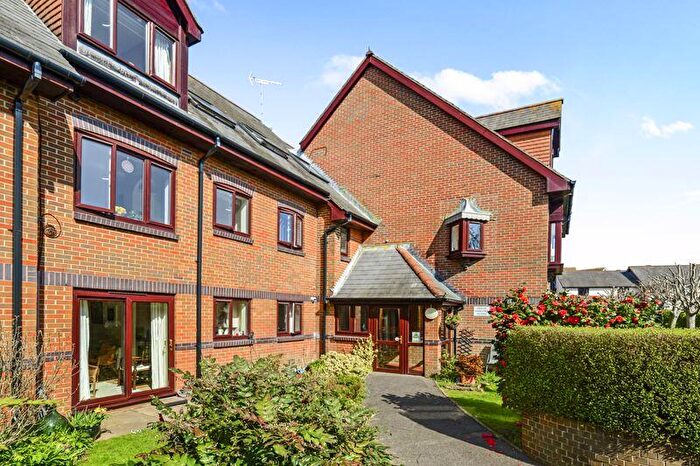 1 Bedroom Flat For Sale In Vallis Close, Poole, BH15