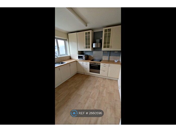 1 Bedroom Flat To Rent In Freshwater Drive, Poole, BH15