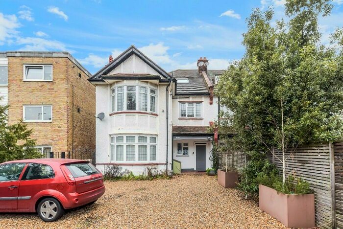 1 Bedroom Flat To Rent In Denmark Hill, London, SE5