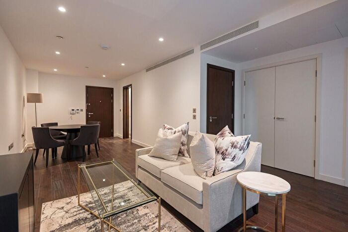 1 Bedroom Apartment To Rent In Rosemary Place, Royal Mint Street, Tower Hill, E1
