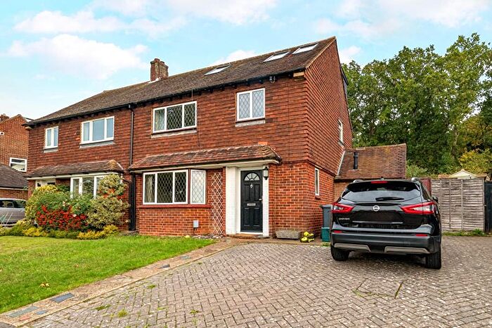 4 Bedroom Semi-detached House To Rent In Gosden Hill Road, Merrow, GU4