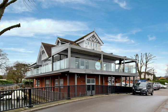 1 Bedroom Apartment To Rent In Bourne End Marina, Bourne End, Buckinghamshire, SL8