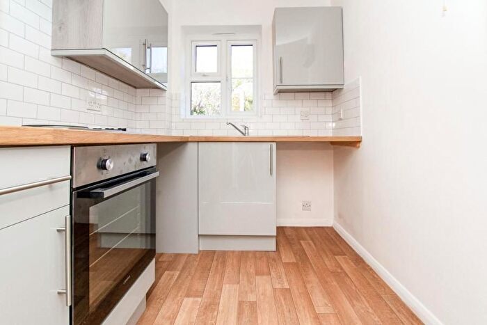 1 Bedroom Property To Rent In The Laurels, Uckfield, TN22