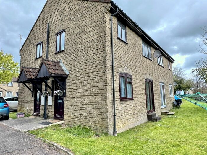 1 Bedroom Flat To Rent In Meadowcroft, Gillingham, SP8