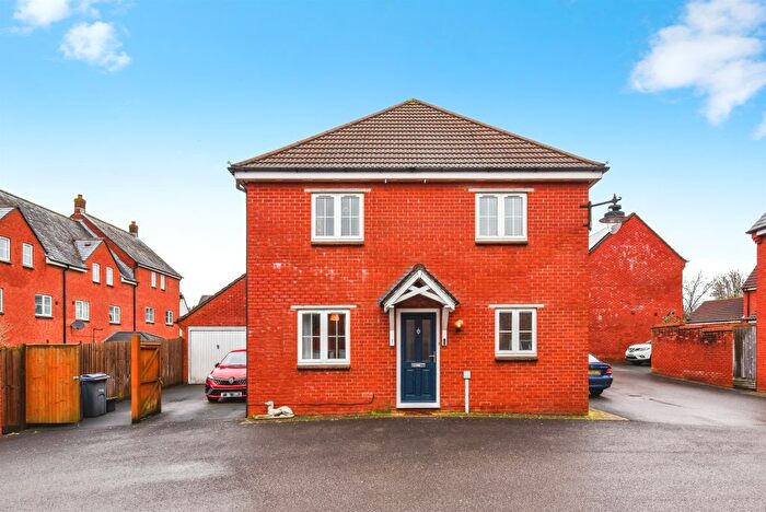 3 Bedroom Detached House For Sale In Jubilee Road, Devizes, SN10