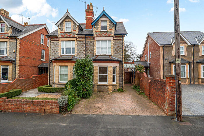 5 Bedroom Semi Detached House For Sale In Mansfield Road, Reading, RG1
