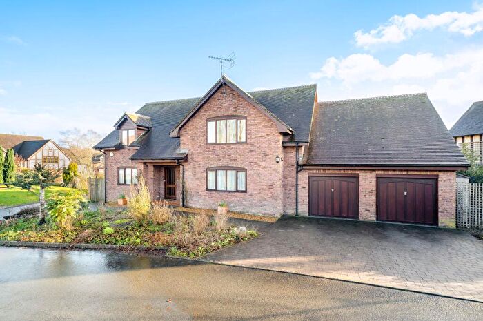4 Bedroom Detached House For Sale In Bury Court Park, Wigmore, HR6