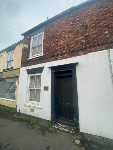 2 Bedroom Terraced House To Rent In High St, Barrow Upon Humber, DN19