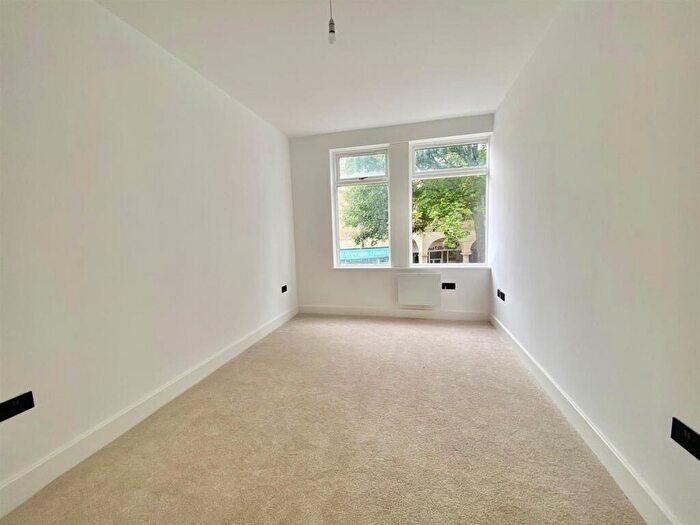 1 Bedroom Flat To Rent In Liverpool Gardens, BN11