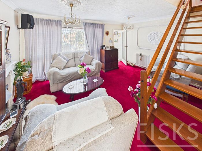 1 Bedroom Detached House For Sale In Waarem Avenue, Canvey Island, SS8
