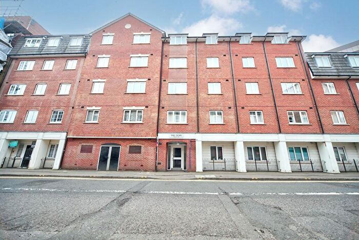 2 Bedroom Apartment For Sale In The Elms, John Street, Luton, LU1