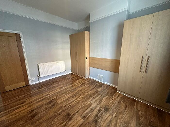1 Bedroom Flat To Rent In Victoria Street, Chesterton, Newcastle, Staffs, ST5
