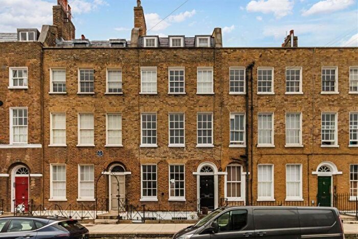 5 Bedroom House For Sale In Surrey Square, Walworth, SE17