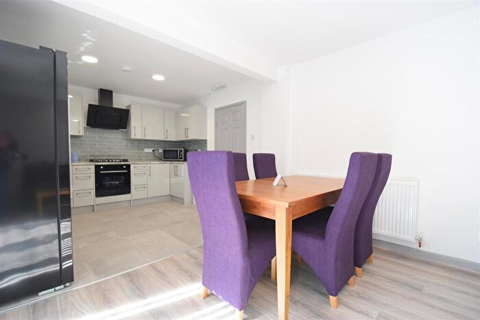 5 Bedroom End Of Terrace House To Rent In Cadnam, Harborne, B17