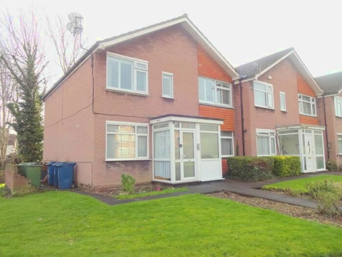 2 Bedroom Maisonette To Rent In Winton Garden, Edgware, HA8