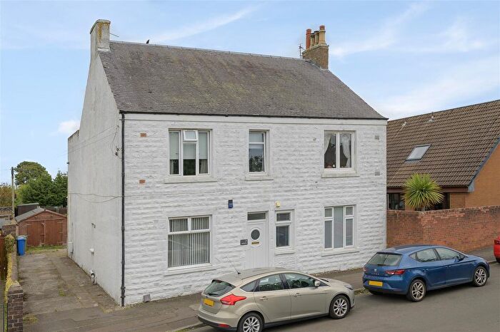 2 Bedroom Flat For Sale In Wemyss Street, Cowdenbeath, KY4