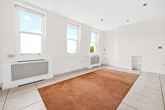 1 Bedroom Flat To Rent In - Philbeach Gardens, London, SW5