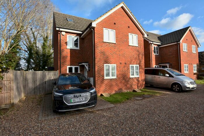 3 Bedroom End Of Terrace House To Rent In Sheepcot Lane, Leavesden, Watford, WD25
