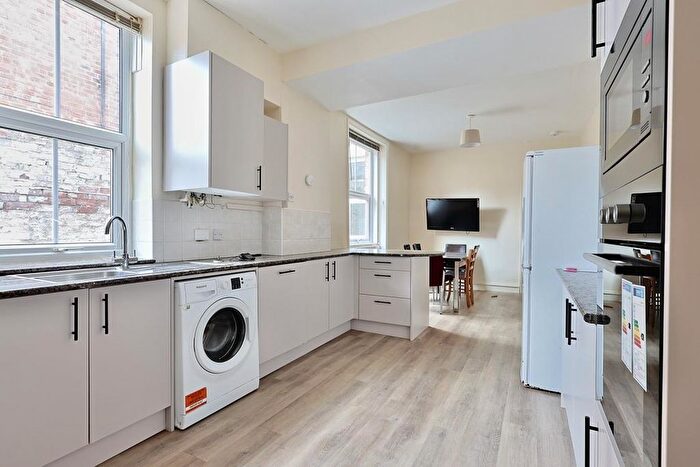 5 Bedroom Terraced House To Rent In Cavendish Road, Newcastle Upon Tyne, NE2