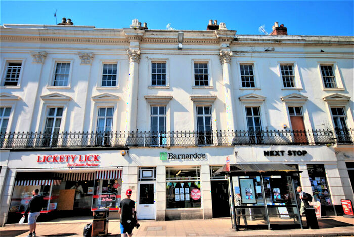 Flat To Rent In Victoria Terrace, Leamington Spa, Warwickshire, CV31