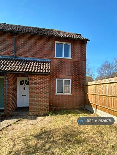 1 Bedroom Flat To Rent In Badgers Bank, Lychpit, Basingstoke, RG24