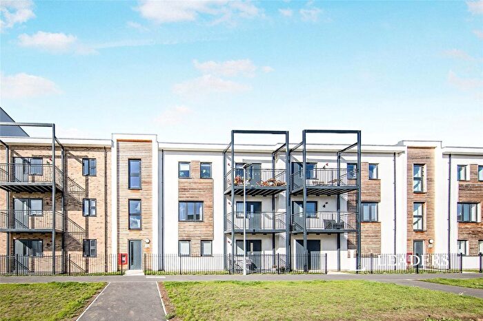2 Bedroom Flat For Sale In Arclight Way, Colchester, Essex, CO1