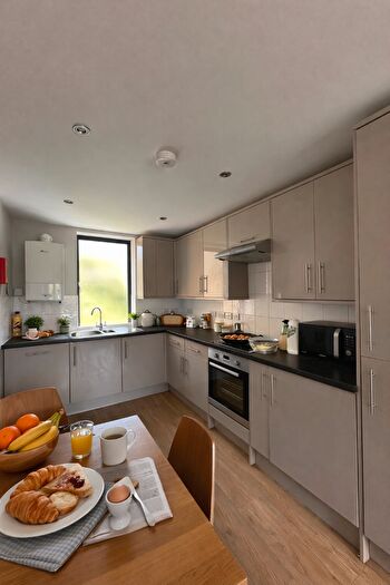 5 Bedroom Flat To Rent In Little Paul Street, Bristol, BS2