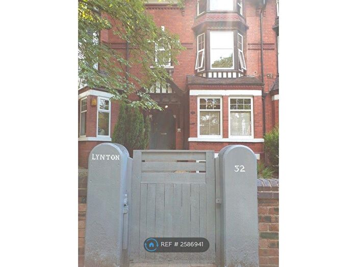 3 Bedroom Flat To Rent In Lynton House, Manchester, M20