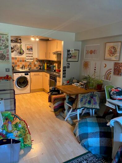 1 Bedroom Flat To Rent In Spinning Mill Cottages, Frome, BA11