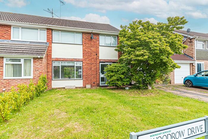 3 Bedroom Semi Detached House To Rent In Woodrow Drive, Wokingham, RG40