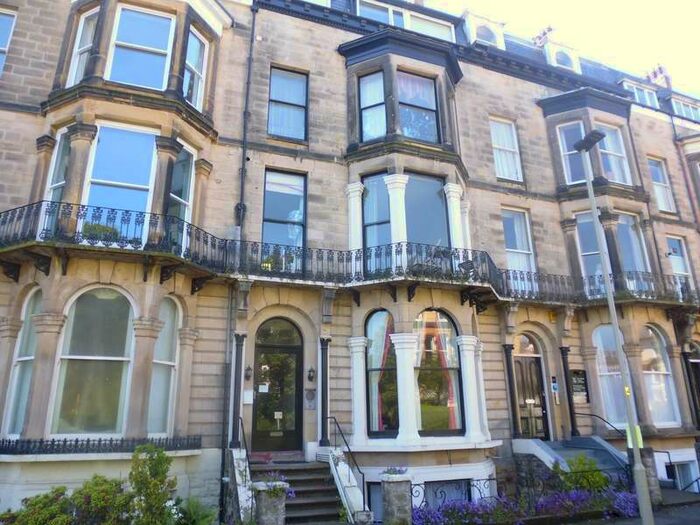 2 Bedroom Flat To Rent In Esplanade Gardens, Scarborough, YO11