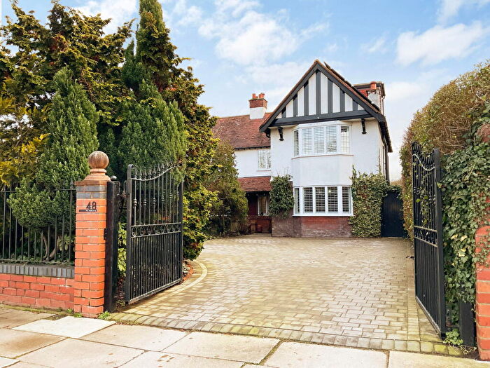 4 Bedroom Semi Detached House For Sale In Bankfield Lane, Churchtown, Southport, PR9