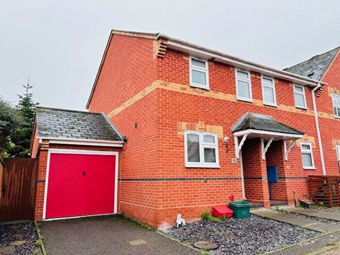 2 Bedroom Semi Detached House To Rent In Haddon Park, Colchester, CO1