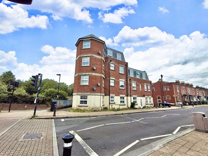 2 Bedroom Apartment To Rent In Northam Road, Southampton, SO14