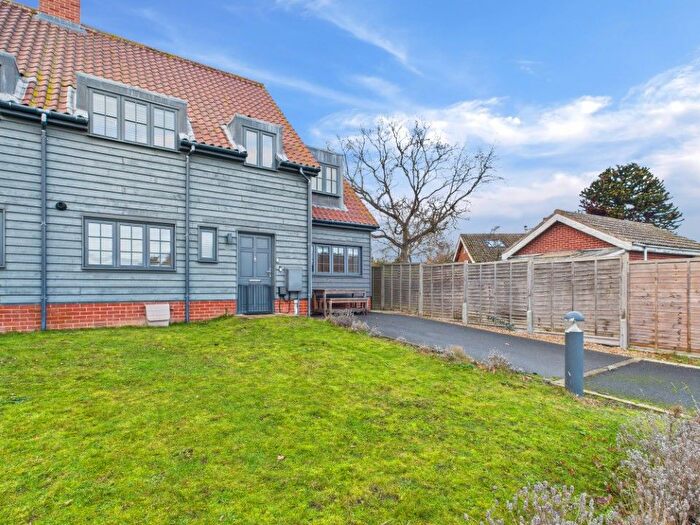 3 Bedroom End Of Terrace House For Sale In Oaks Court, Thorpeness, IP16