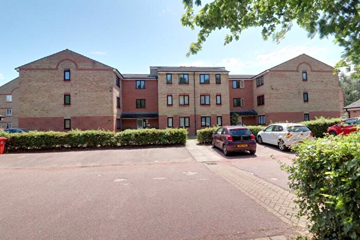 Studio For Sale In Prestatyn Close, Stevenage, Hertfordshire, SG1