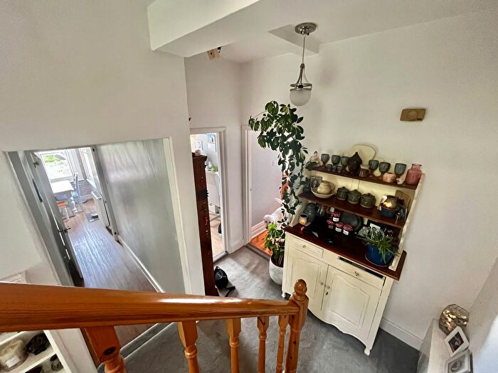 3 Bedroom Flat For Sale In Henlion House, Hythe, CT21