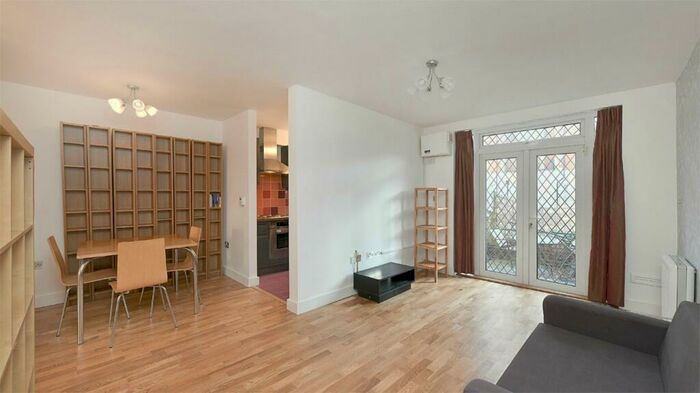 1 Bedroom Apartment To Rent In Harewood Avenue, Marylebone, London, NW1