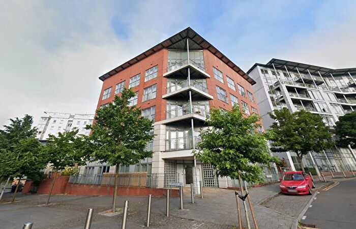 2 Bedroom Flat To Rent In Alfred Knight Way, Birmingham, West Midlands, B15