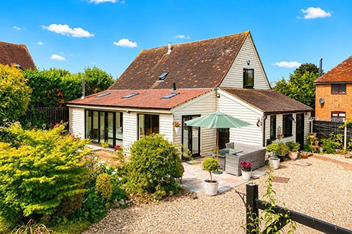 3 Bedroom Detached House For Sale In Holly Farm Road, Maidstone, ME15