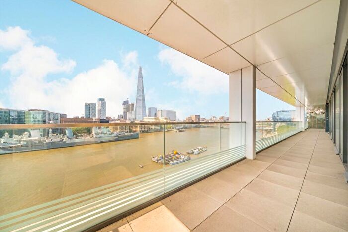3 Bedroom Flat To Rent In Water Lane, Tower Hill, EC3R