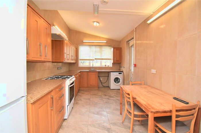 3 Bedroom Terraced House To Rent In Clinton Road, Tottenham, London, N15